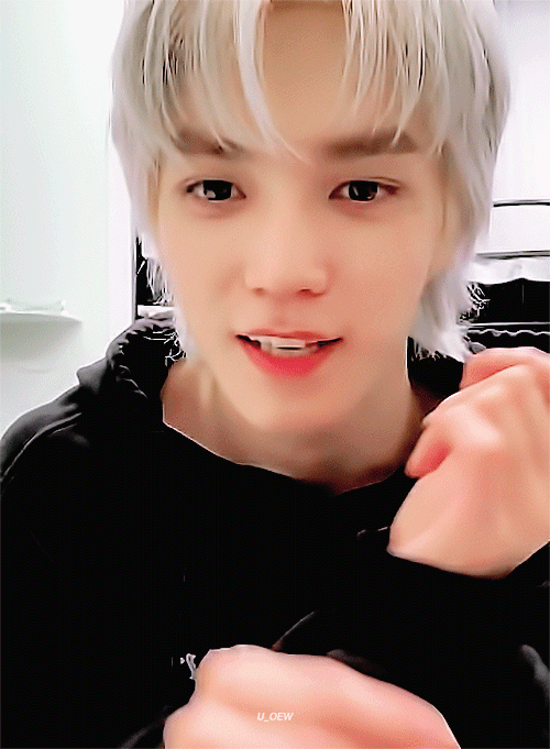 Foto aktivitas terbaru Taeyong (NCT 127)