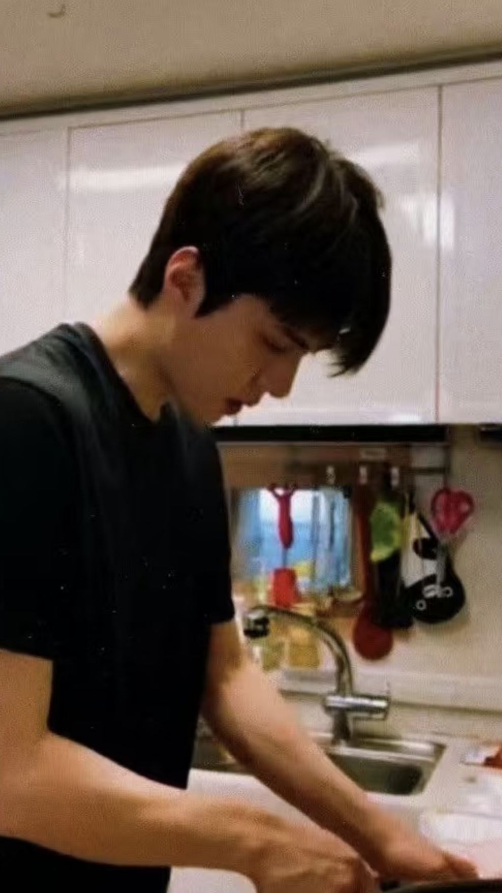 Today's most popular wallpaper in the Sehun (EXO) community