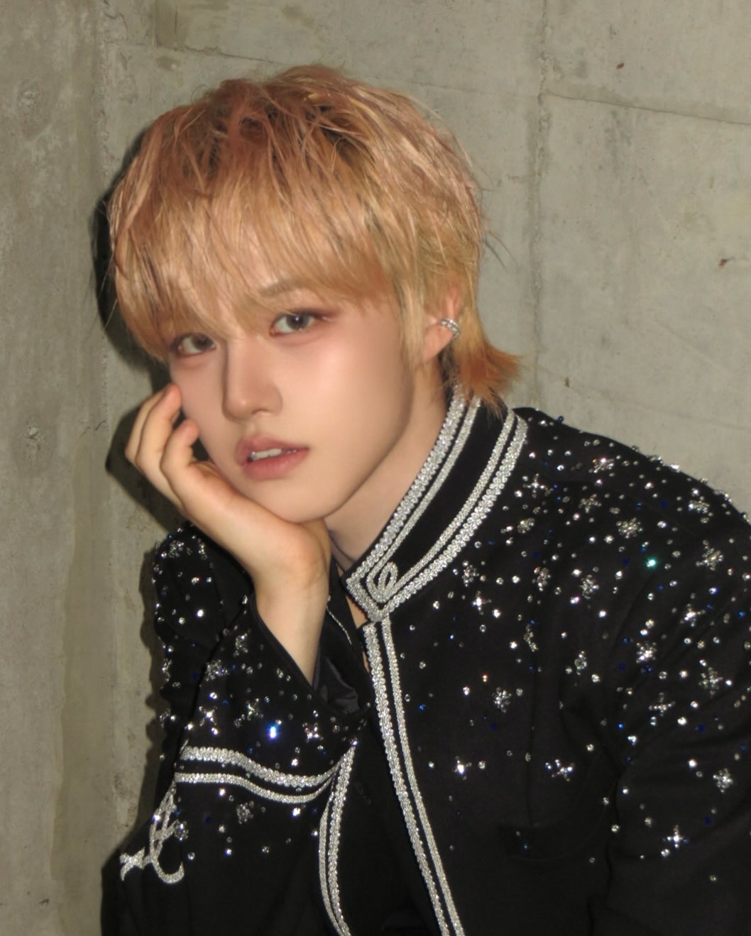 Recent activity shot of Park Juwon (AHOF)