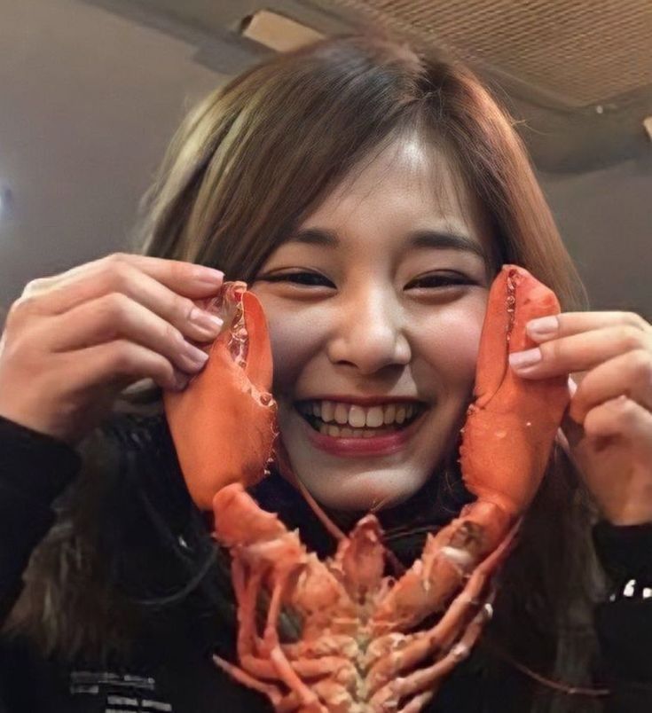 A moment captured by Tzuyu (TWICE)'s fan