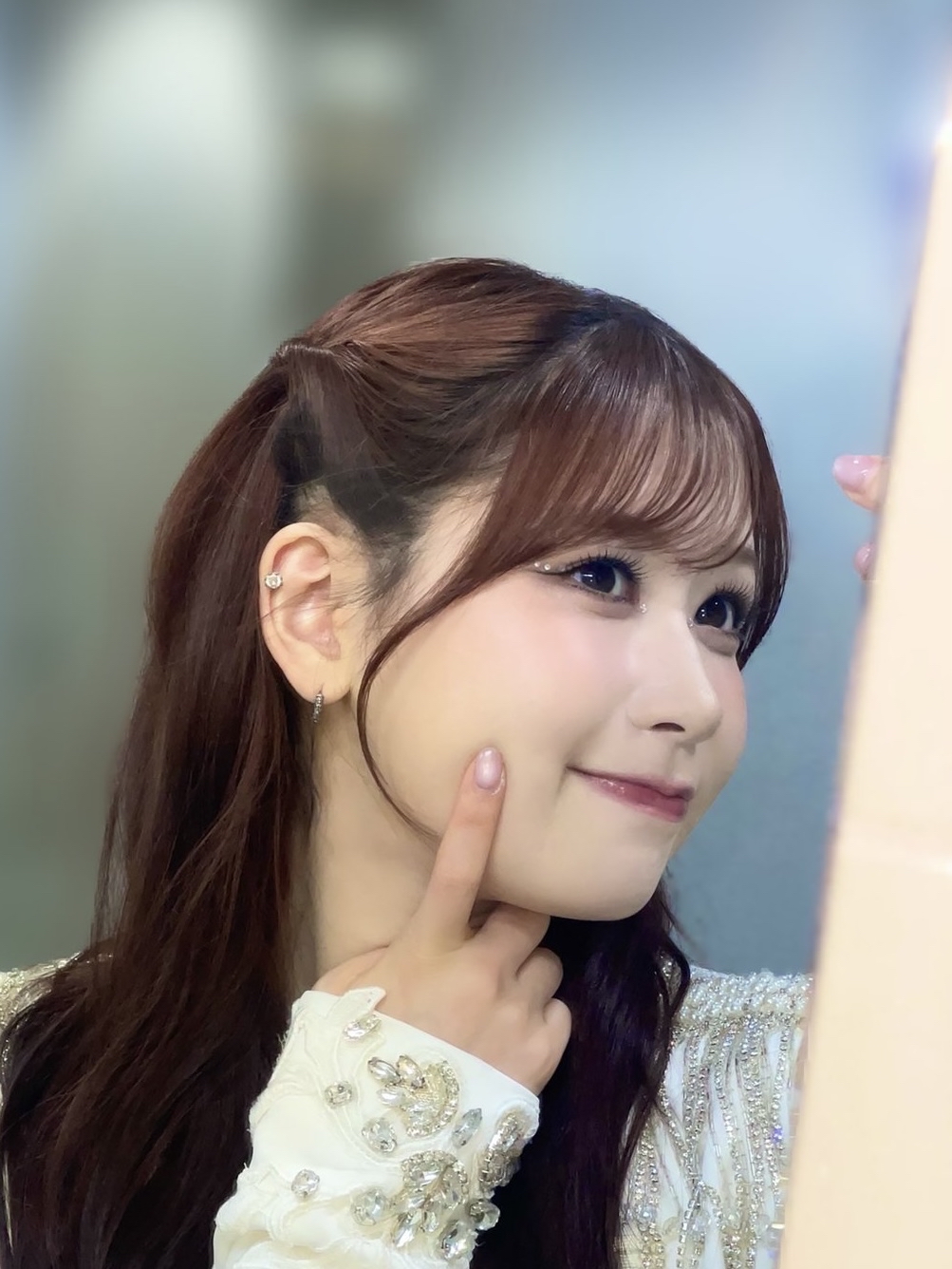 Recent activity shot of Kasahara Momona (ME:I)