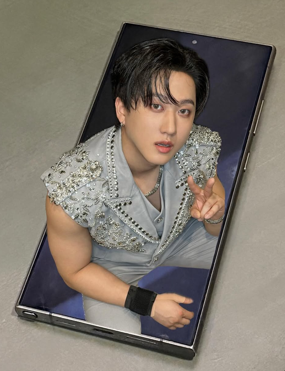 Latest photo of Changbin (Stray Kids)