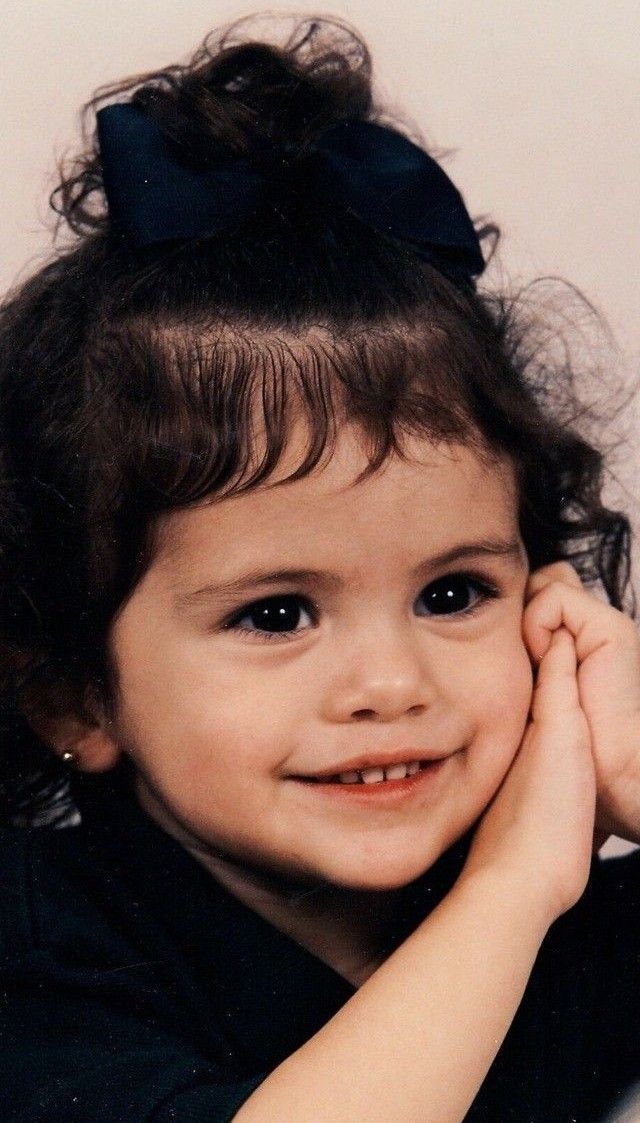 Latest photo of Selena Gomez