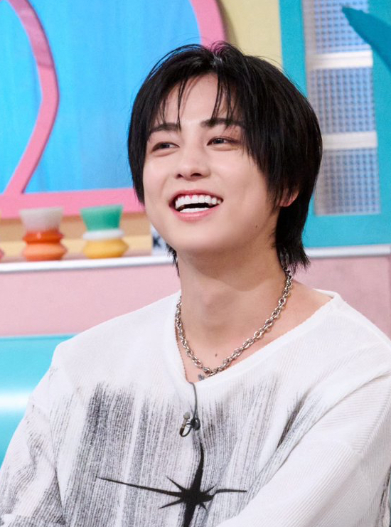 Behind-the-scenes cut of Taki (&TEAM)