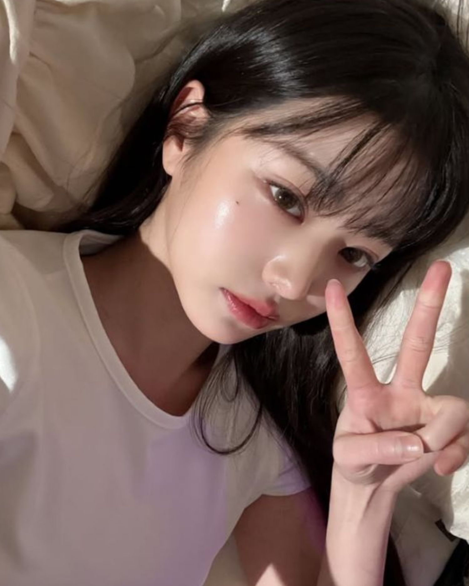 A moment captured by IZ*ONE's fan