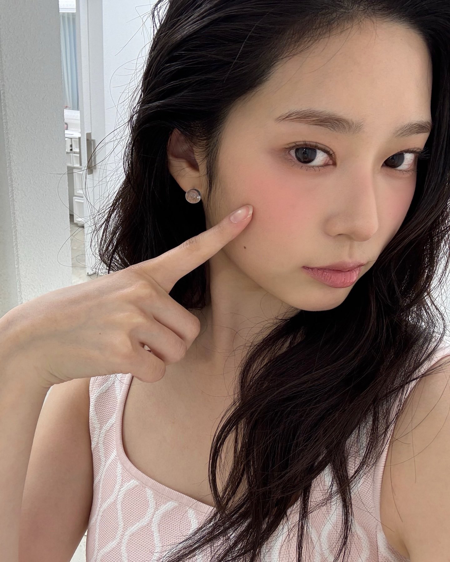 Potret di balik layar Kim Minju