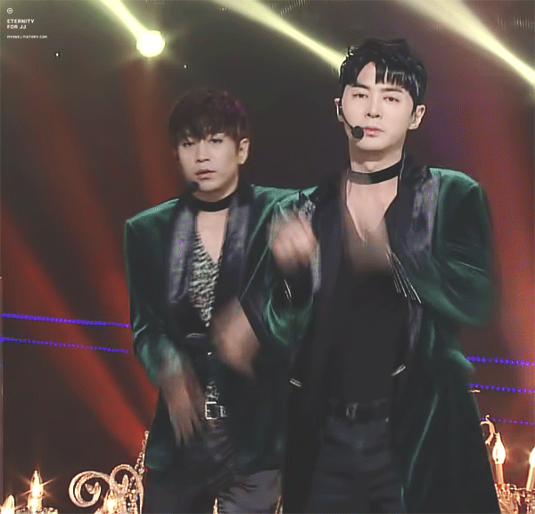 A moment captured by SHINHWA's fan