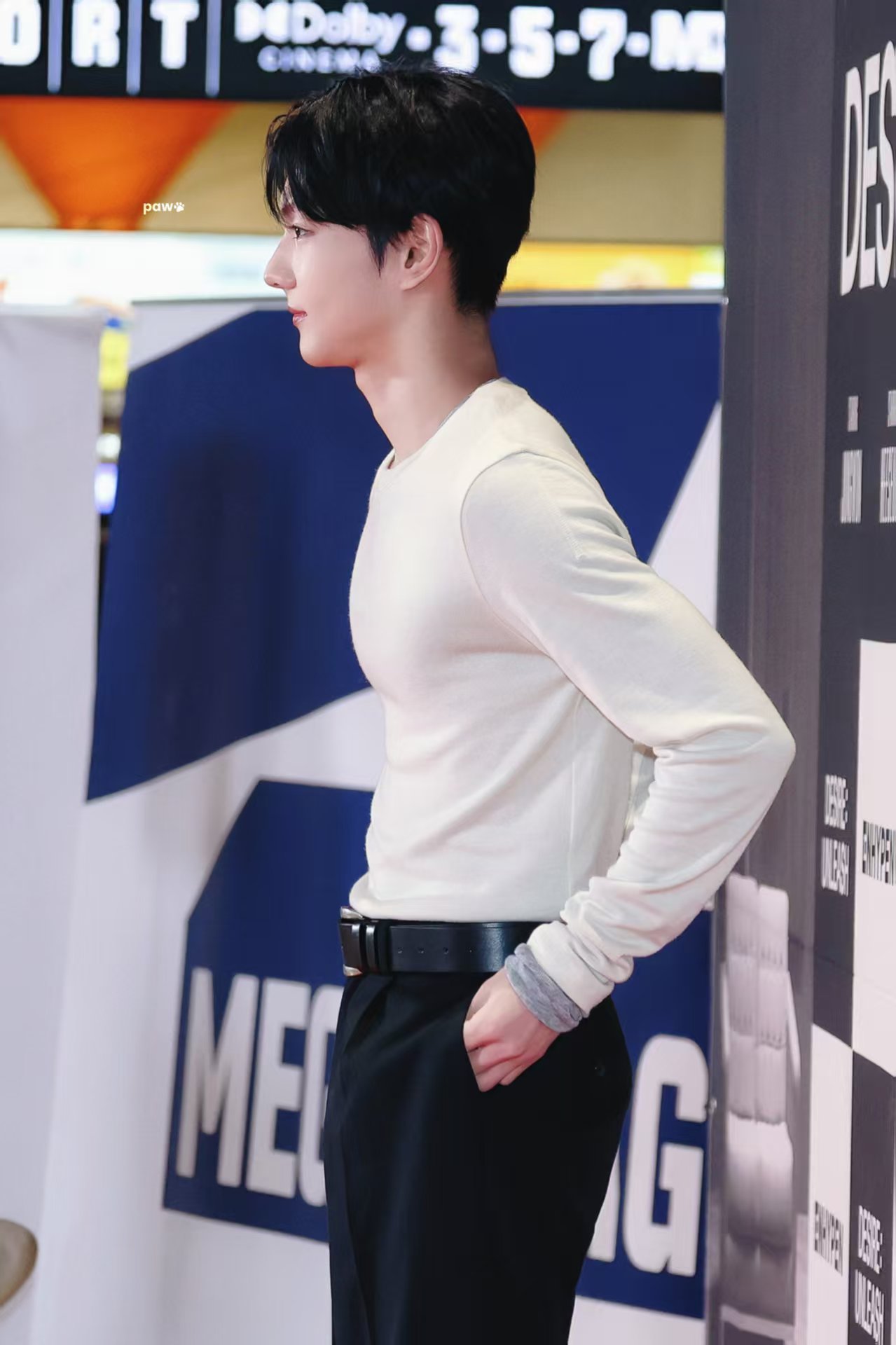 Latest photo of Jungwon (ENHYPEN)