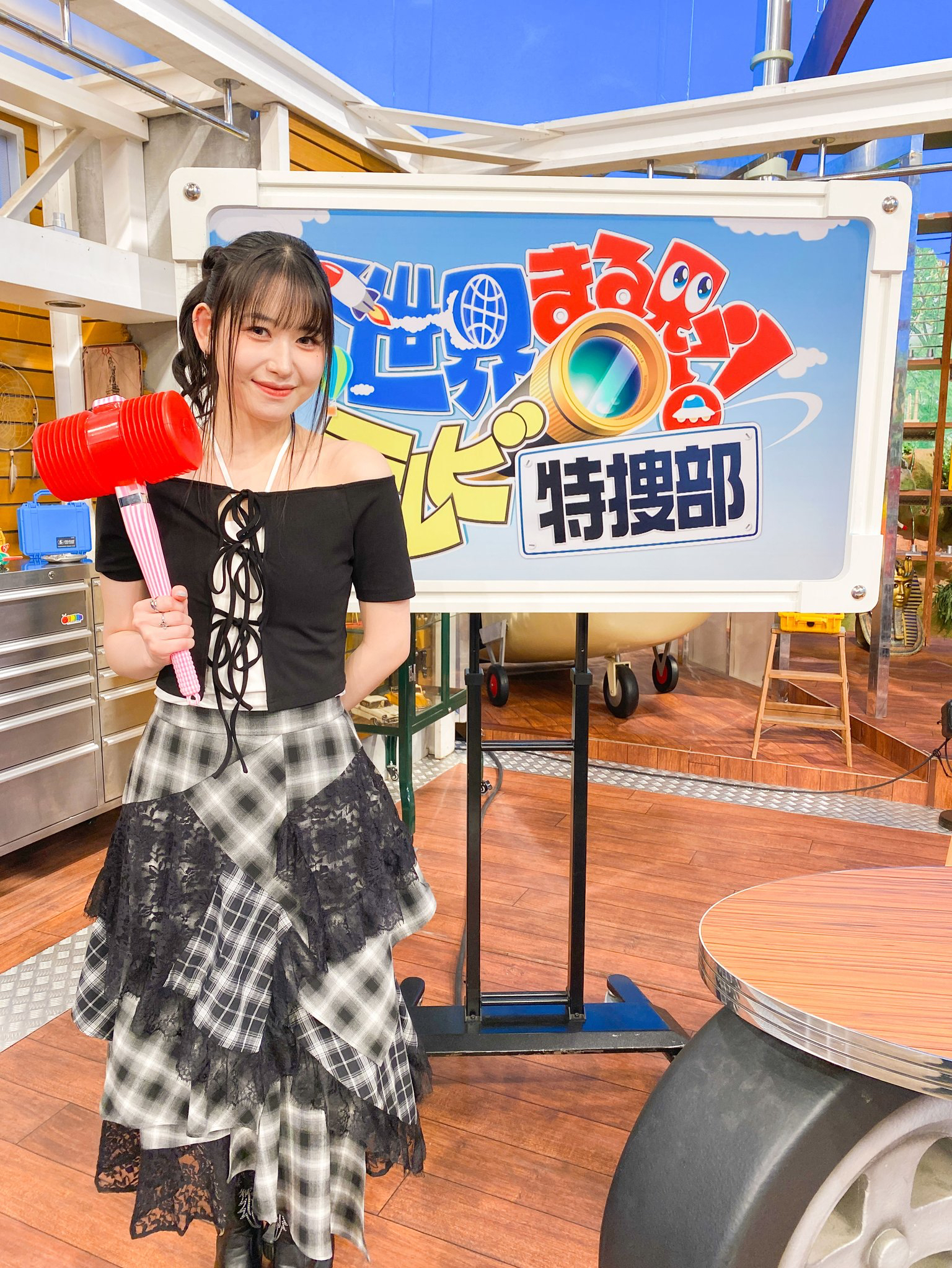 Behind-the-scenes cut of Kasahara Momona (ME:I)