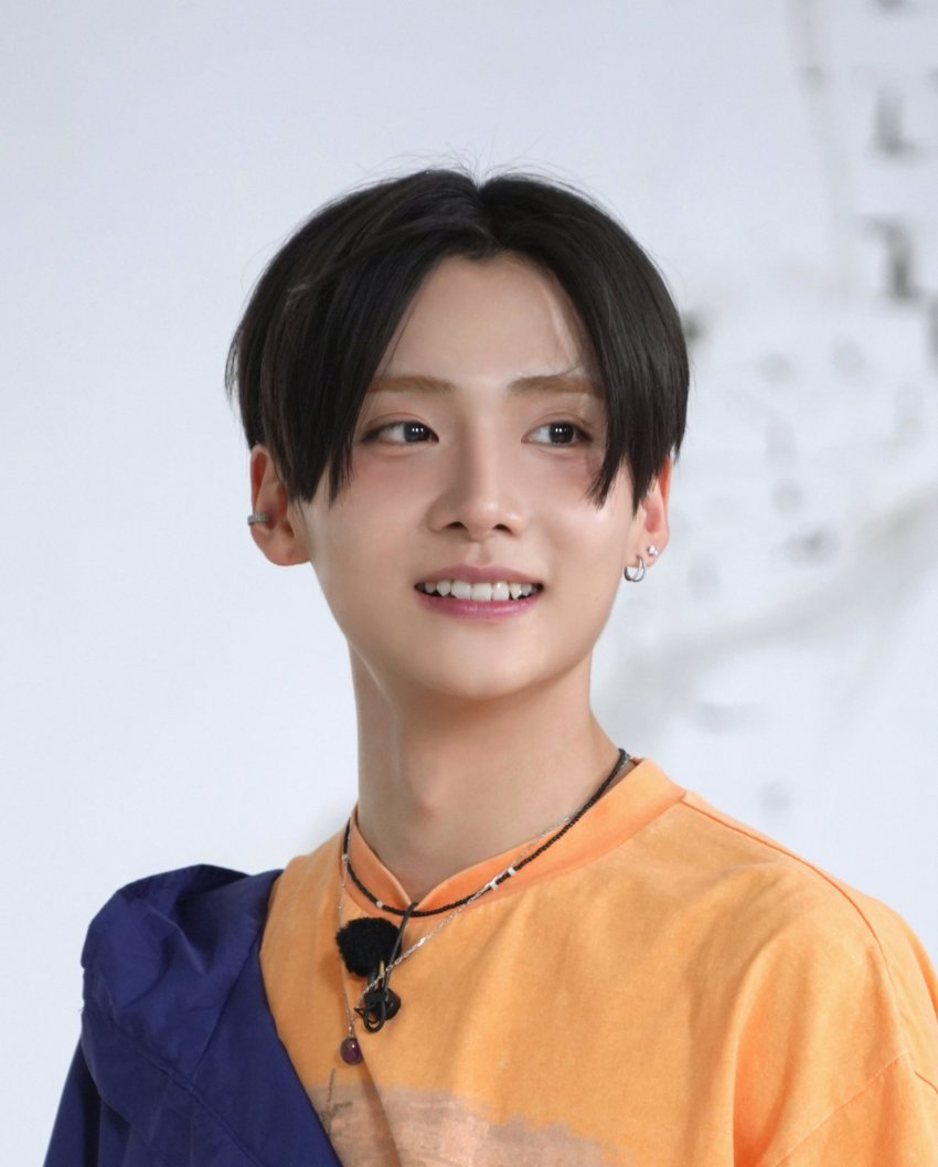 Behind-the-scenes cut of Lee Sangwon (ALPHA DRIVE ONE)