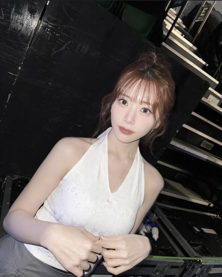 A moment captured by JI U (DREAMCATCHER)'s fan