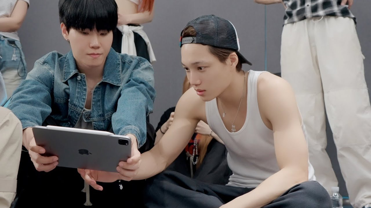 Momen yang diabadikan oleh penggemar Kai (EXO)