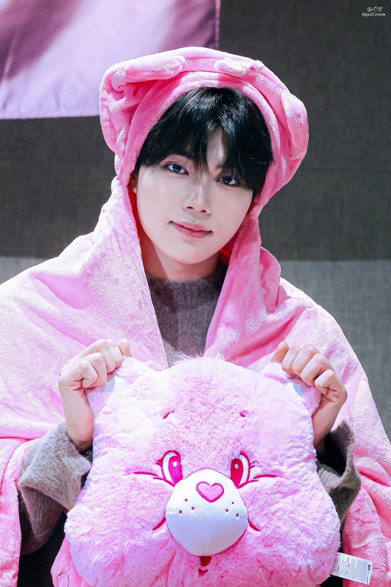 Latest photo of Park Gunwook (ZEROBASEONE)