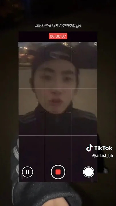 Behind-the-scenes cut of Lee Jinhyuk