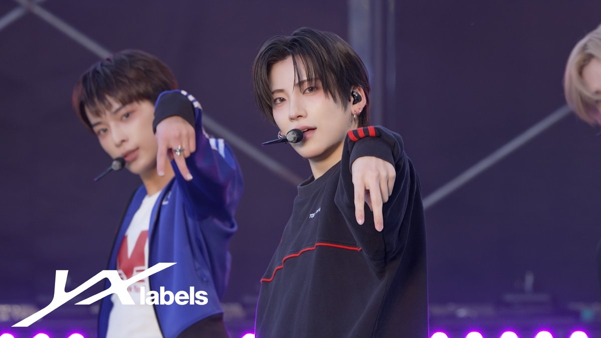 A moment captured by &TEAM's fan