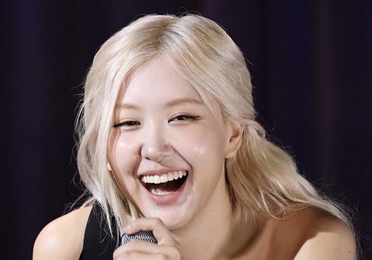 ロゼ (BLACKPINK)の最近の活動写真