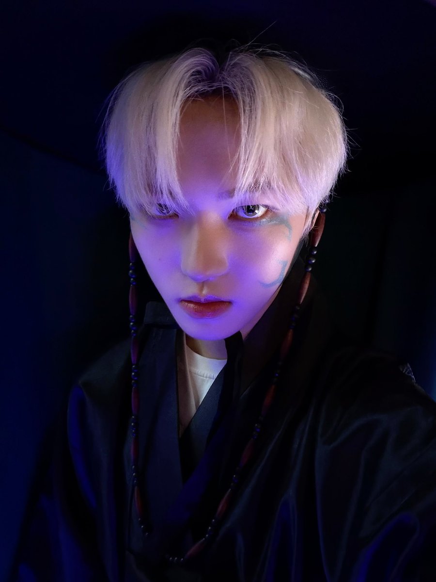 A moment captured by Xikers's fan