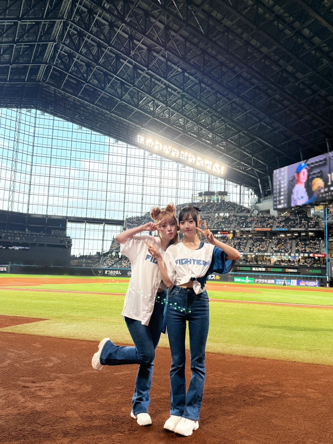 Recent activity shot of Shimizu Keiko (ME:I)