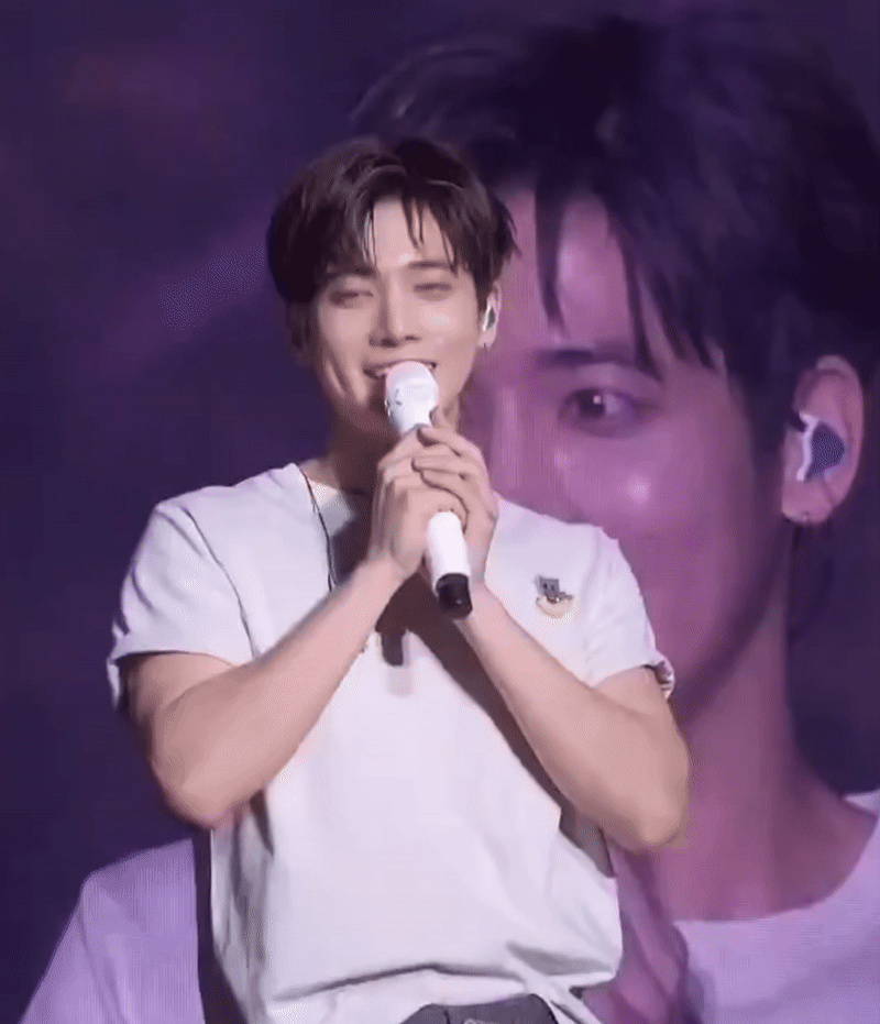 A moment captured by Taehyun (TOMORROW X TOGETHER)'s fan