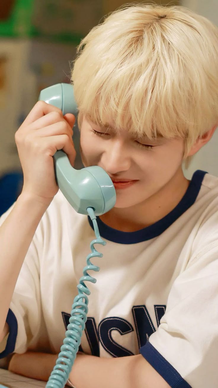 A heartfelt wallpaper shared by TWS's fans