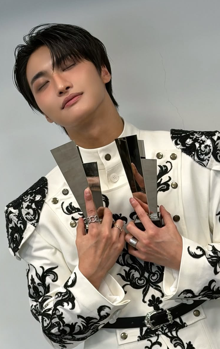 Behind-the-scenes cut of Seonghwa (ATEEZ)