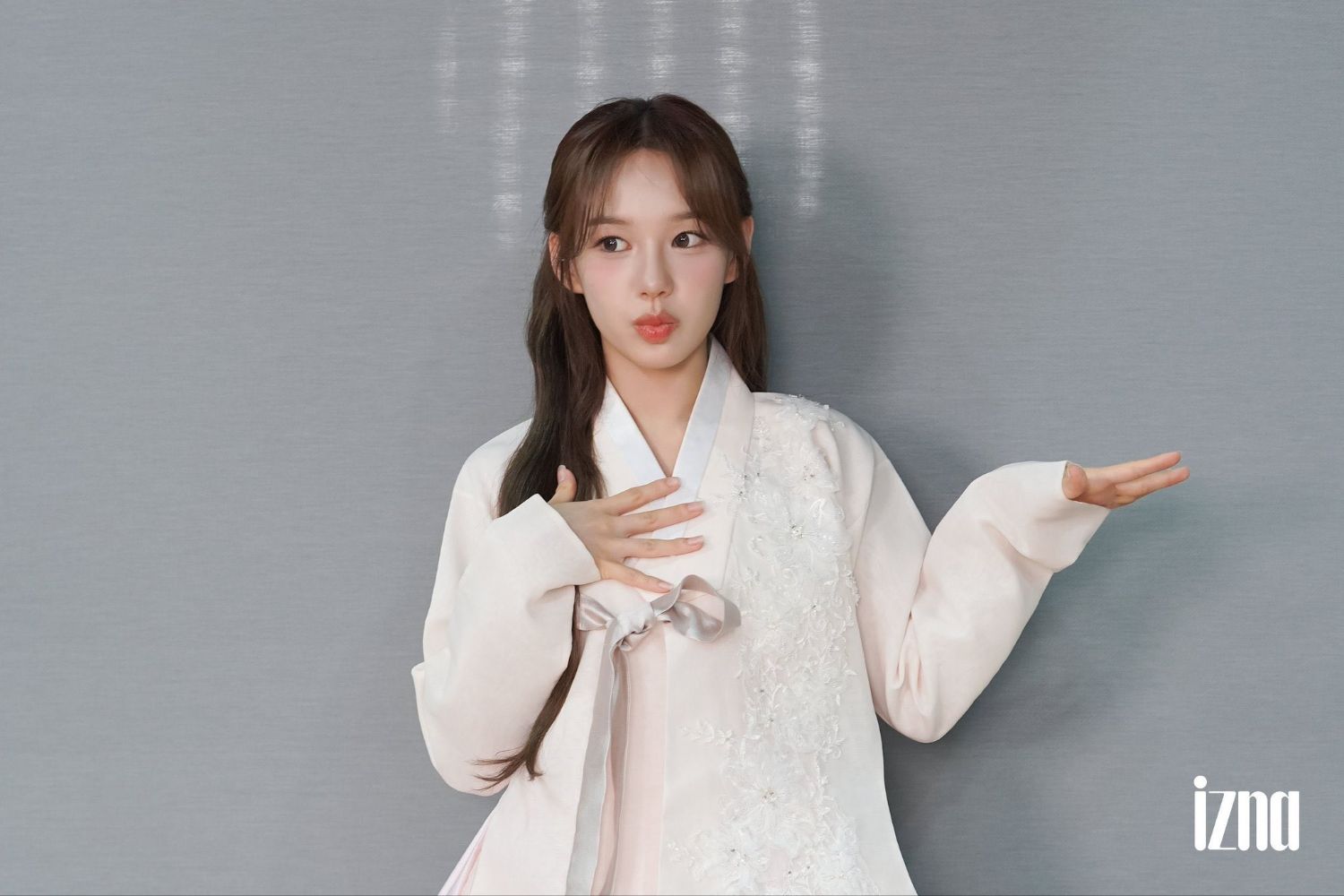 Latest photo of Ryu Sarang (izna)