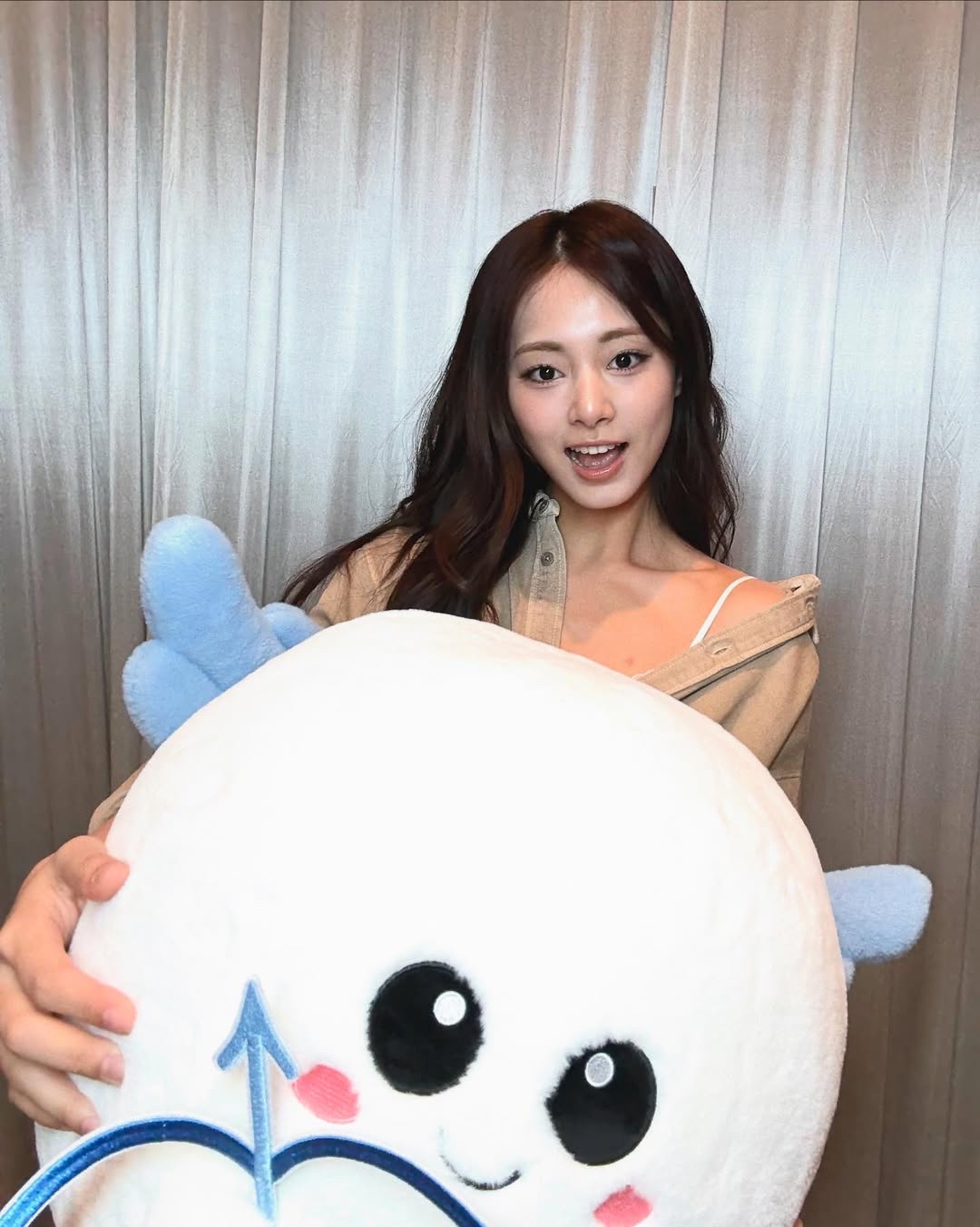 A moment captured by Tzuyu (TWICE)'s fan