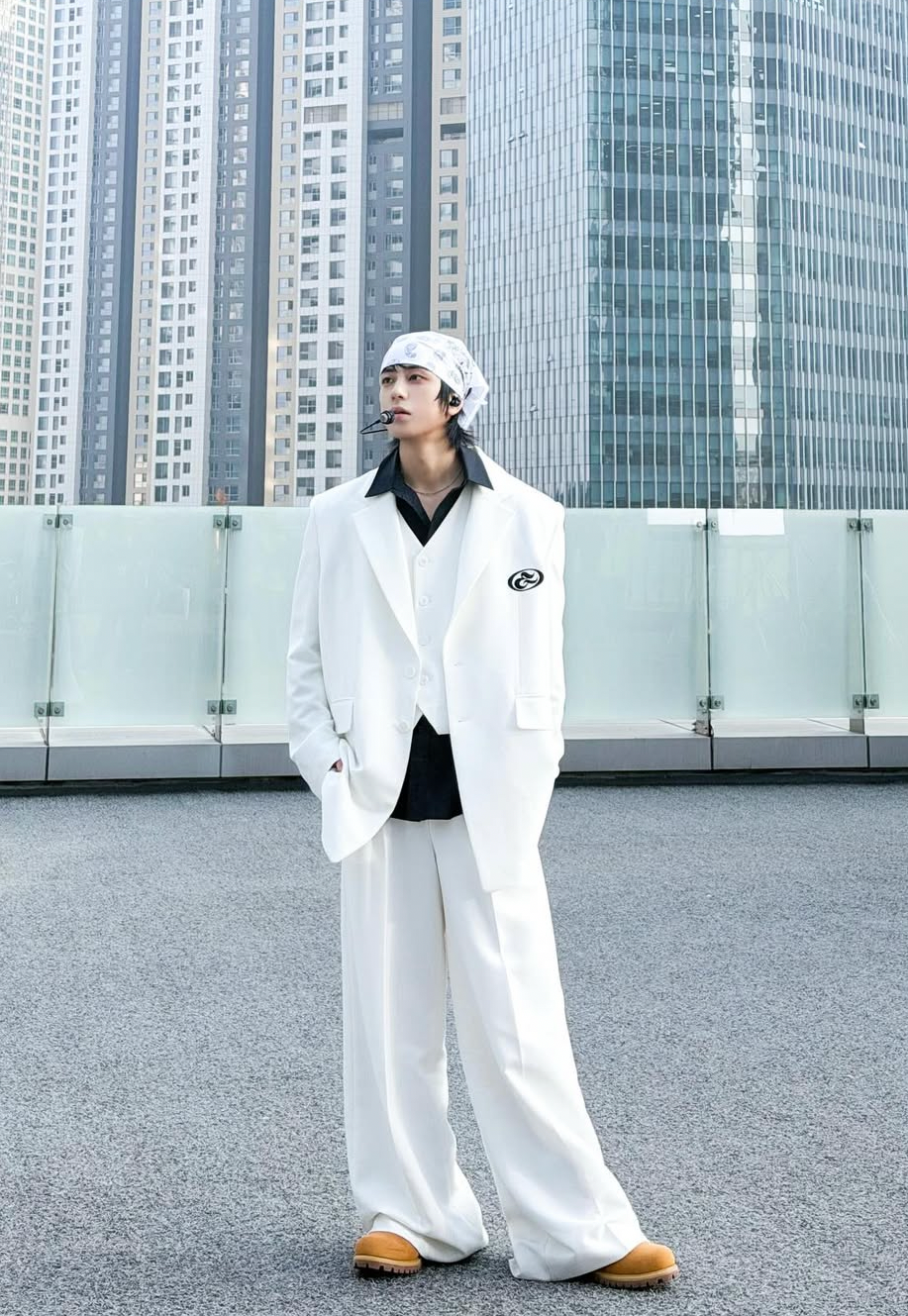 Behind-the-scenes cut of Taki (&TEAM)