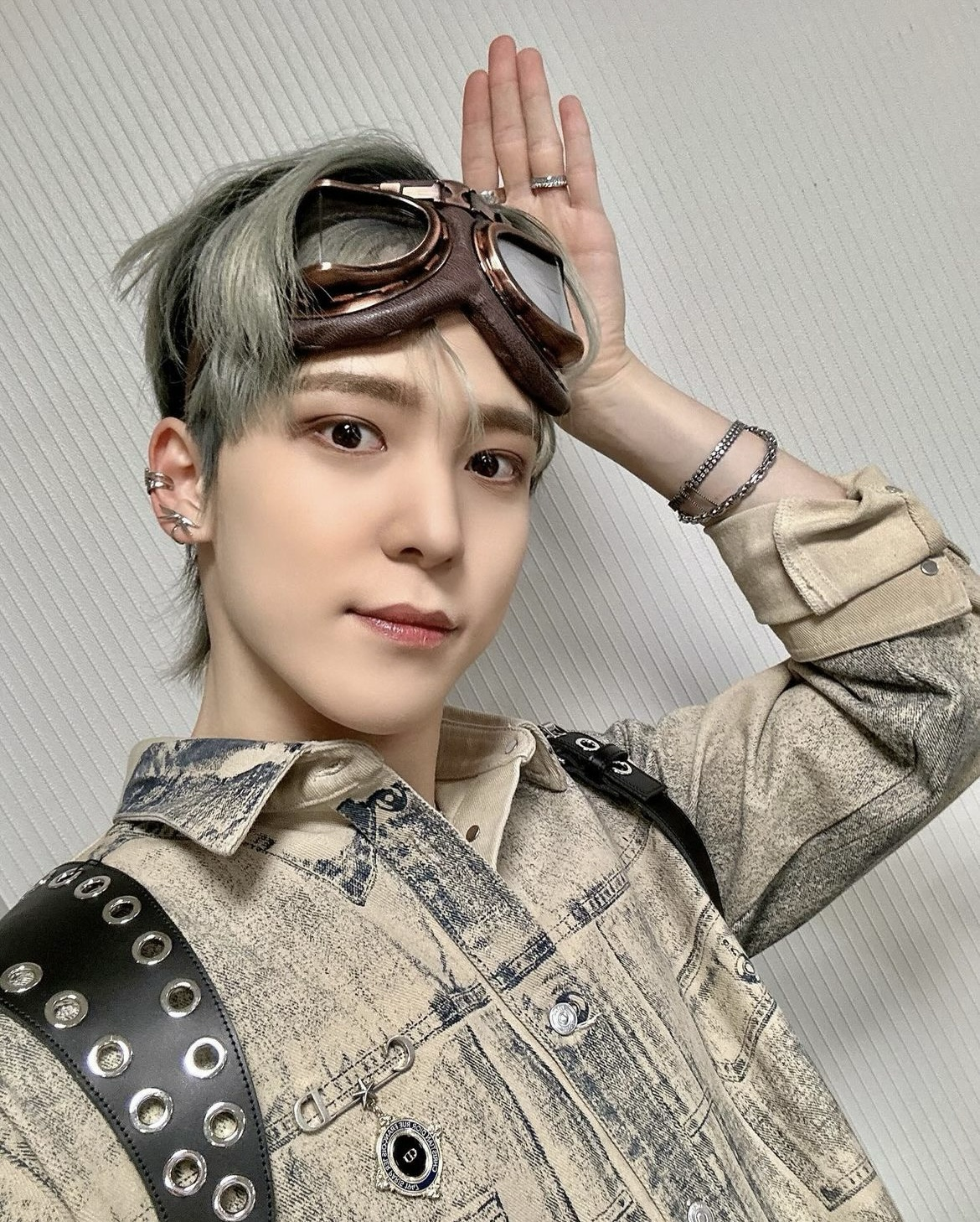 Recent activity shot of Yunho (ATEEZ)