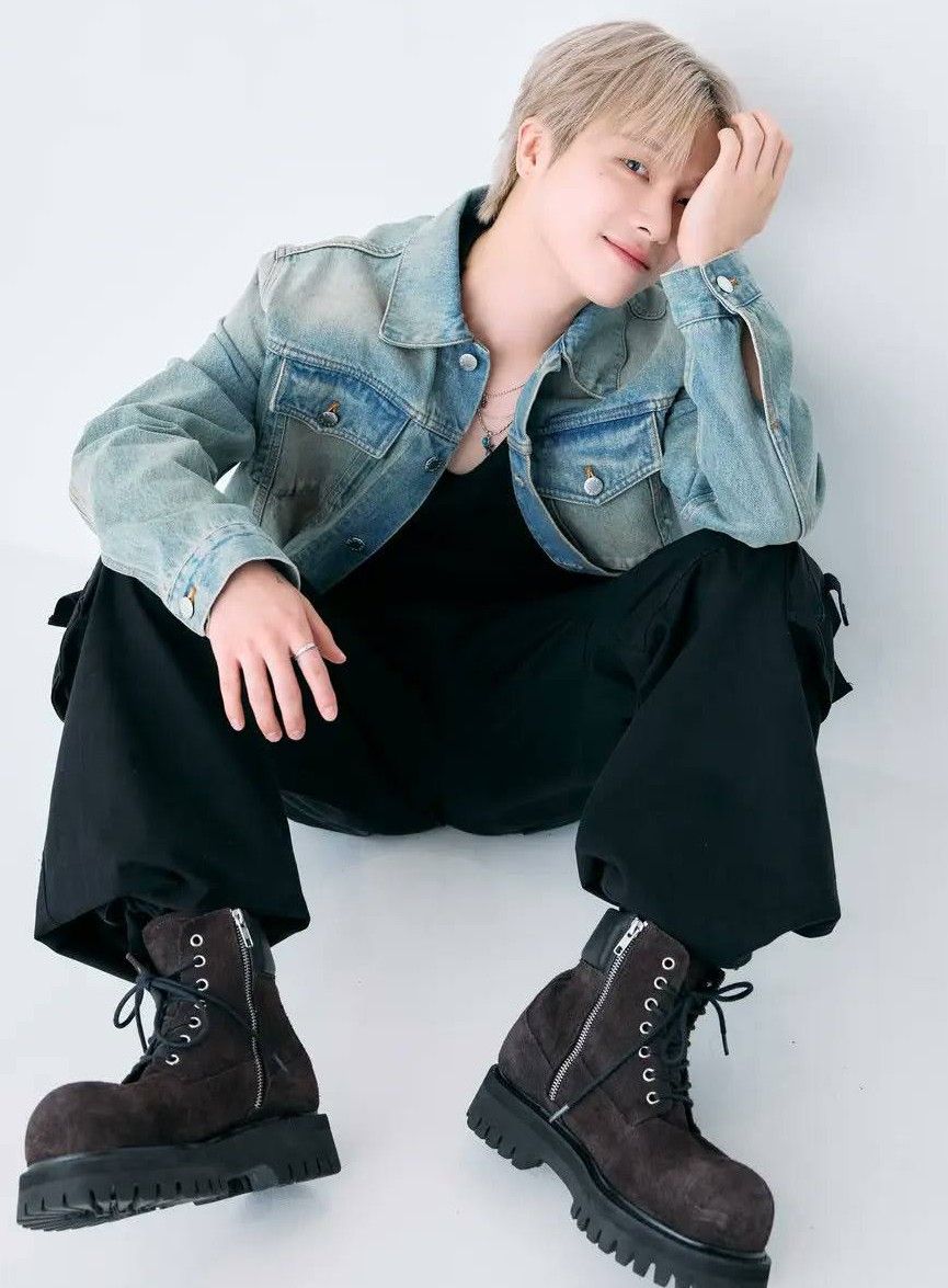 Latest photo of JAY (iKON)