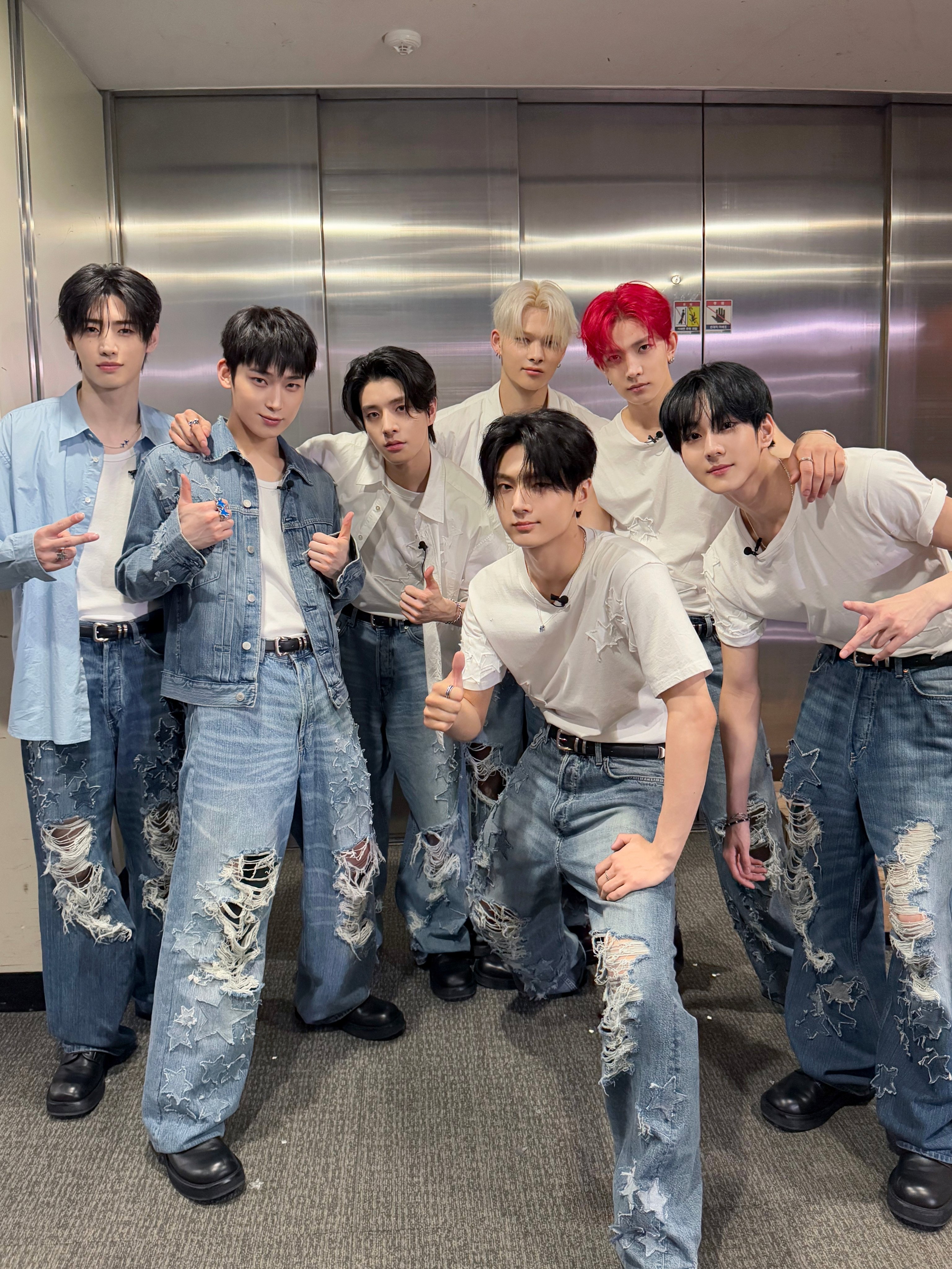 Foto aktivitas terbaru Jay (ENHYPEN)
