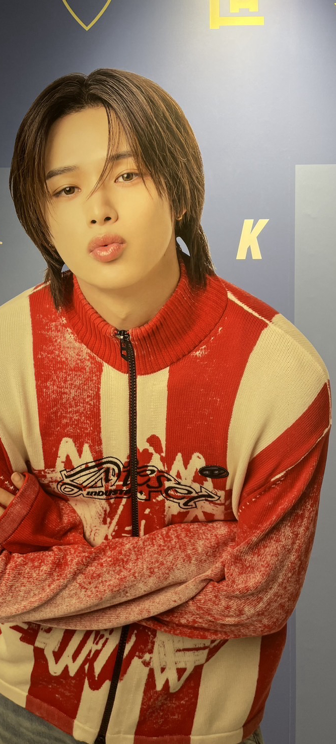 The most beloved wallpaper among K (&TEAM)'s fans