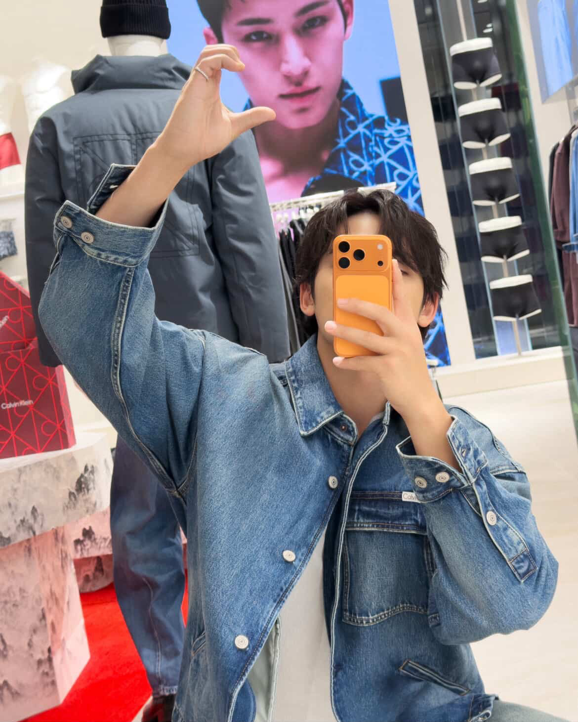 Behind-the-scenes cut of Mingyu (SEVENTEEN)