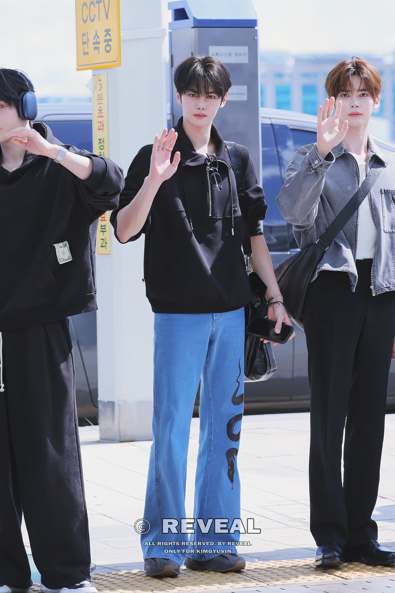 Latest photo of Kim Gyuvin (ZEROBASEONE)
