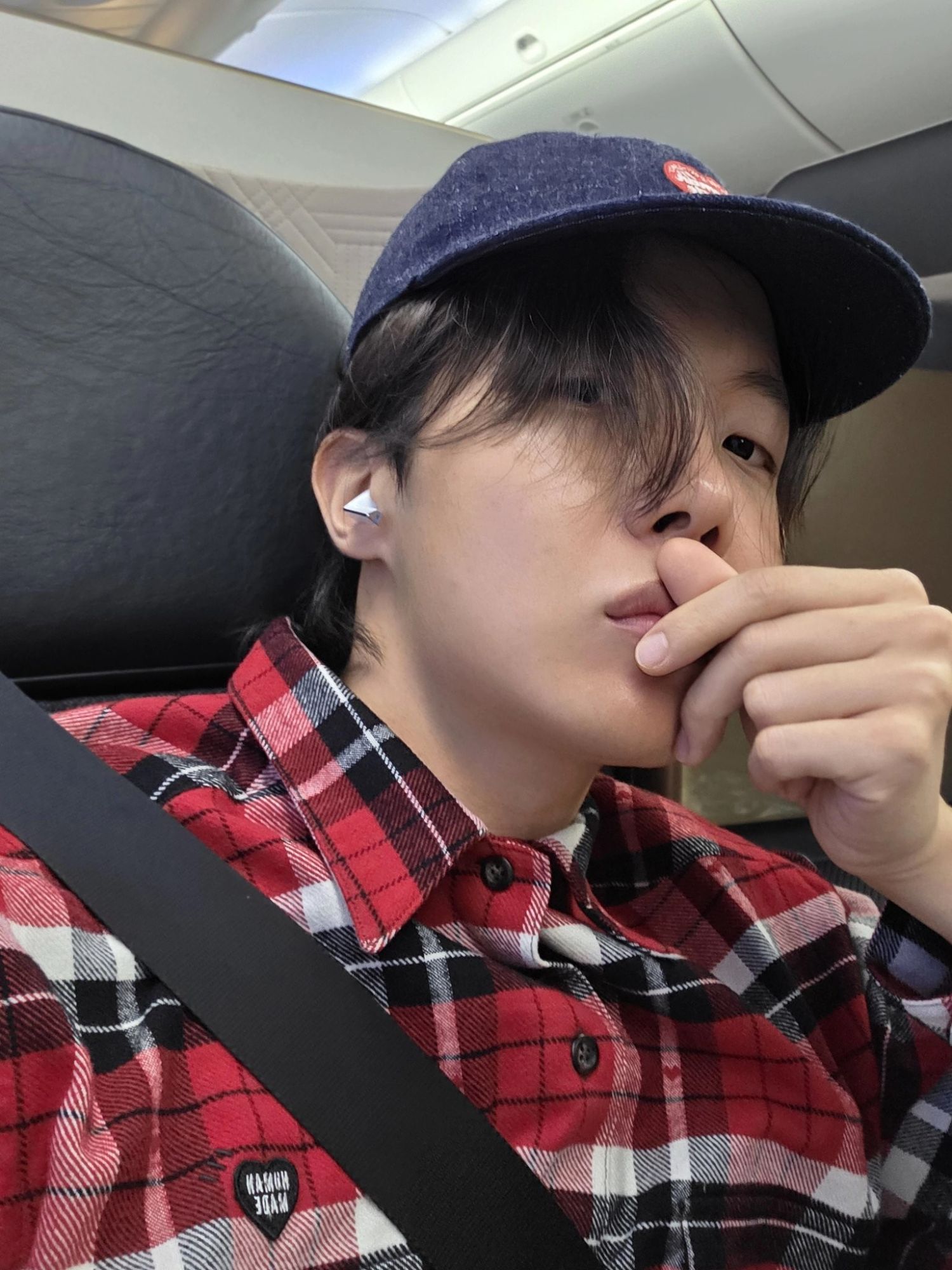 Momen yang diabadikan oleh penggemar j-hope (BTS)