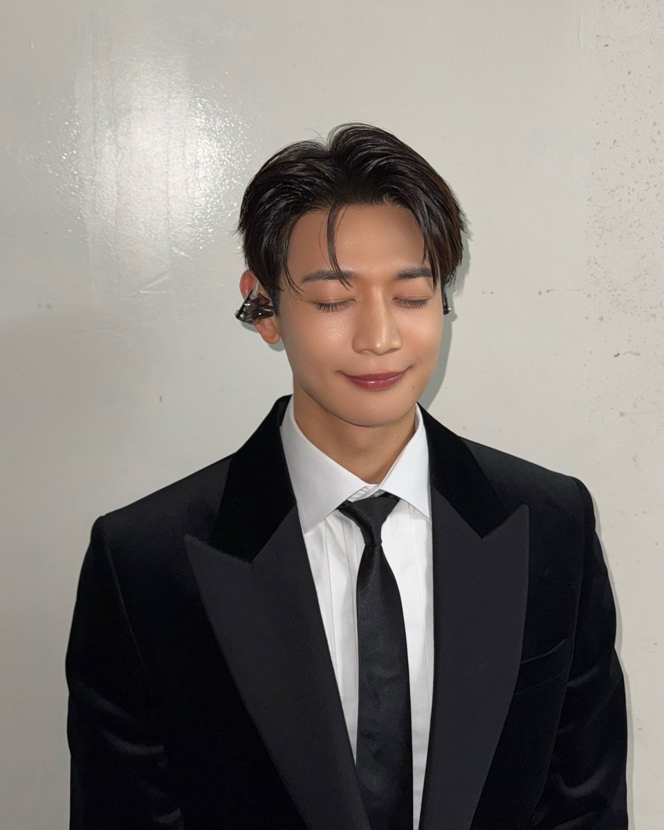 A moment captured by SHINee's fan