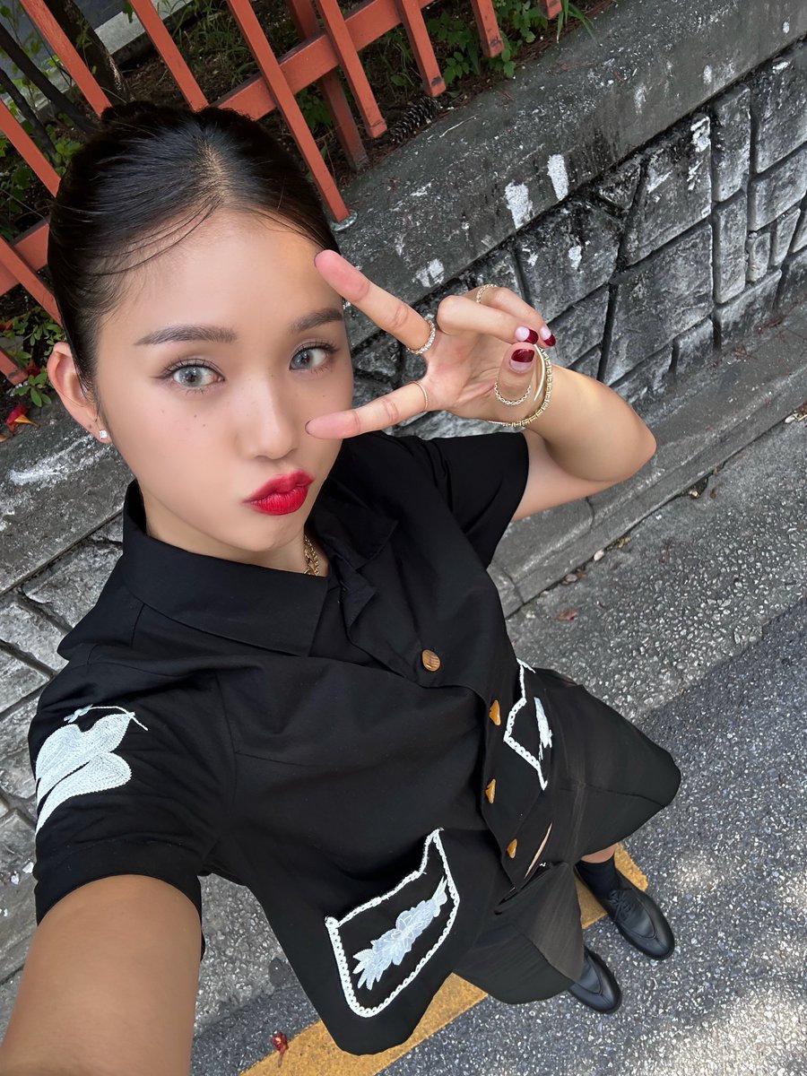 Latest photo of OH MY GIRL