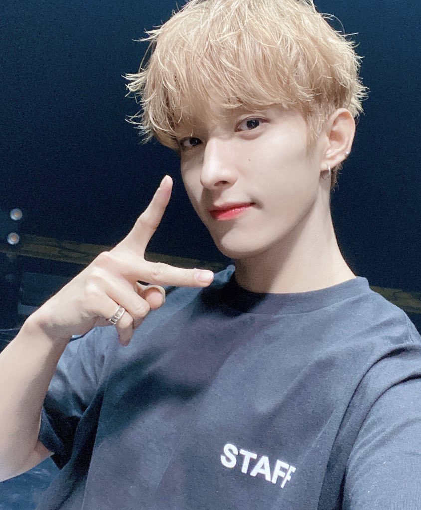 Behind-the-scenes cut of DK (SEVENTEEN)