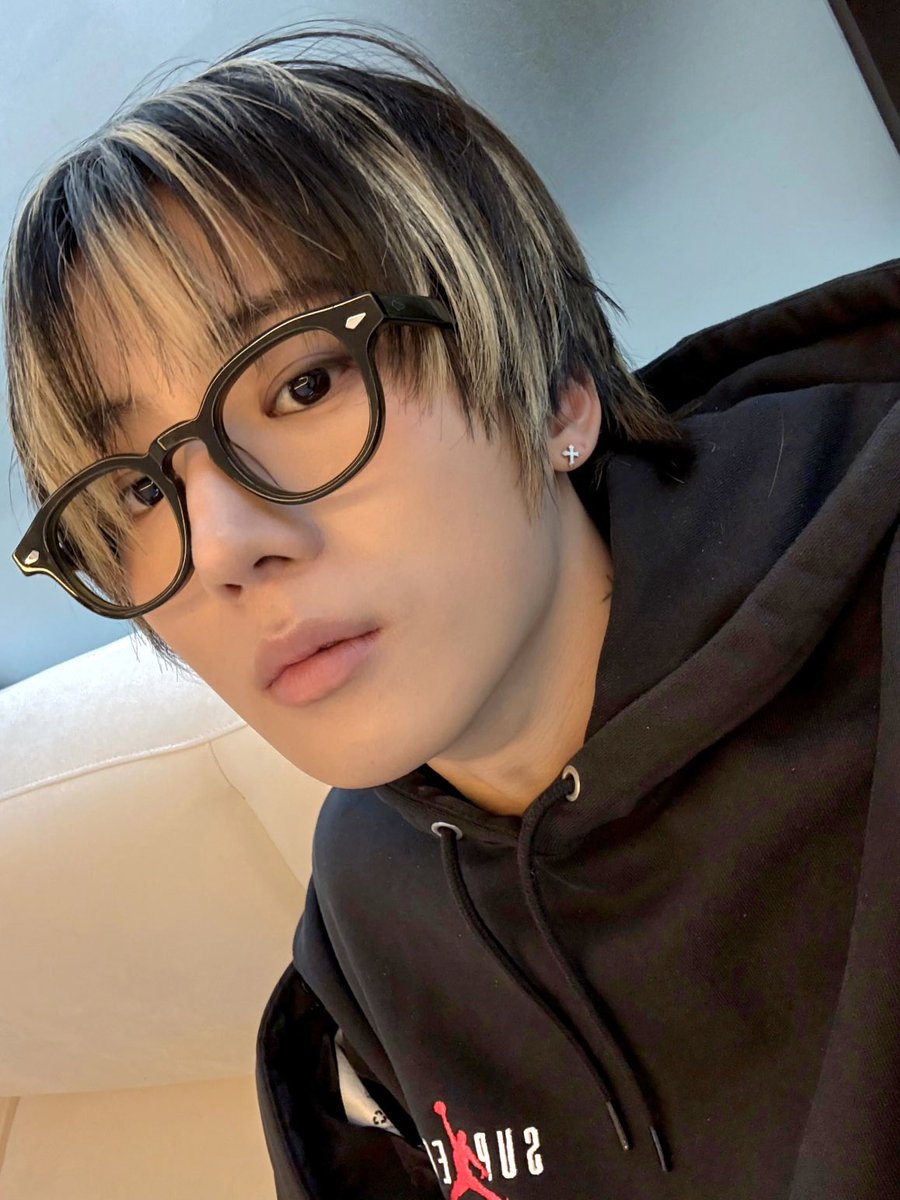 A moment captured by JUST B's fan