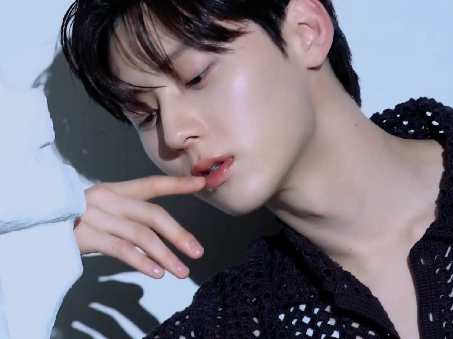 Recent activity shot of Hwang Minhyun