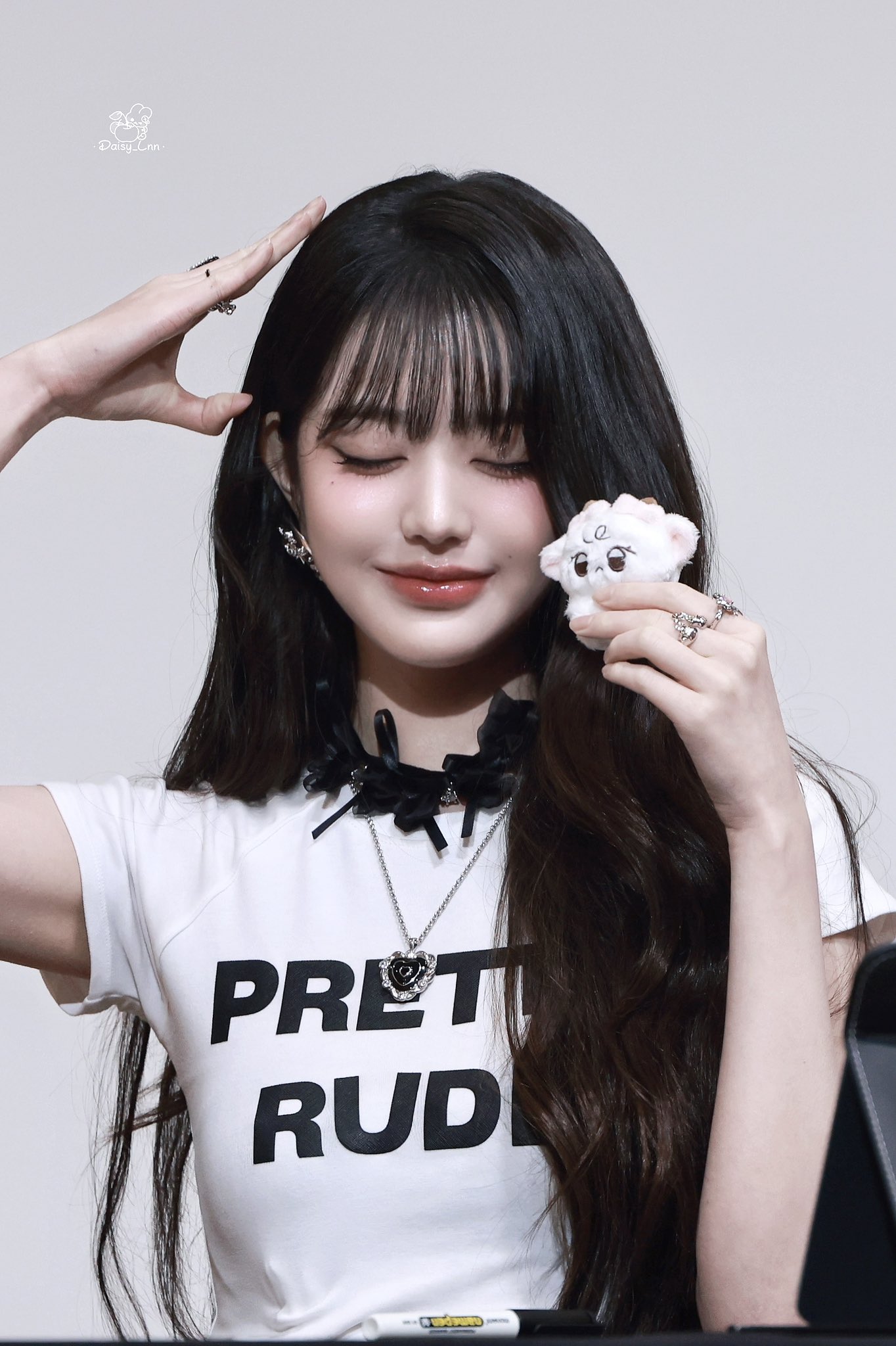 Latest photo of Jang Wonyoung (IVE)