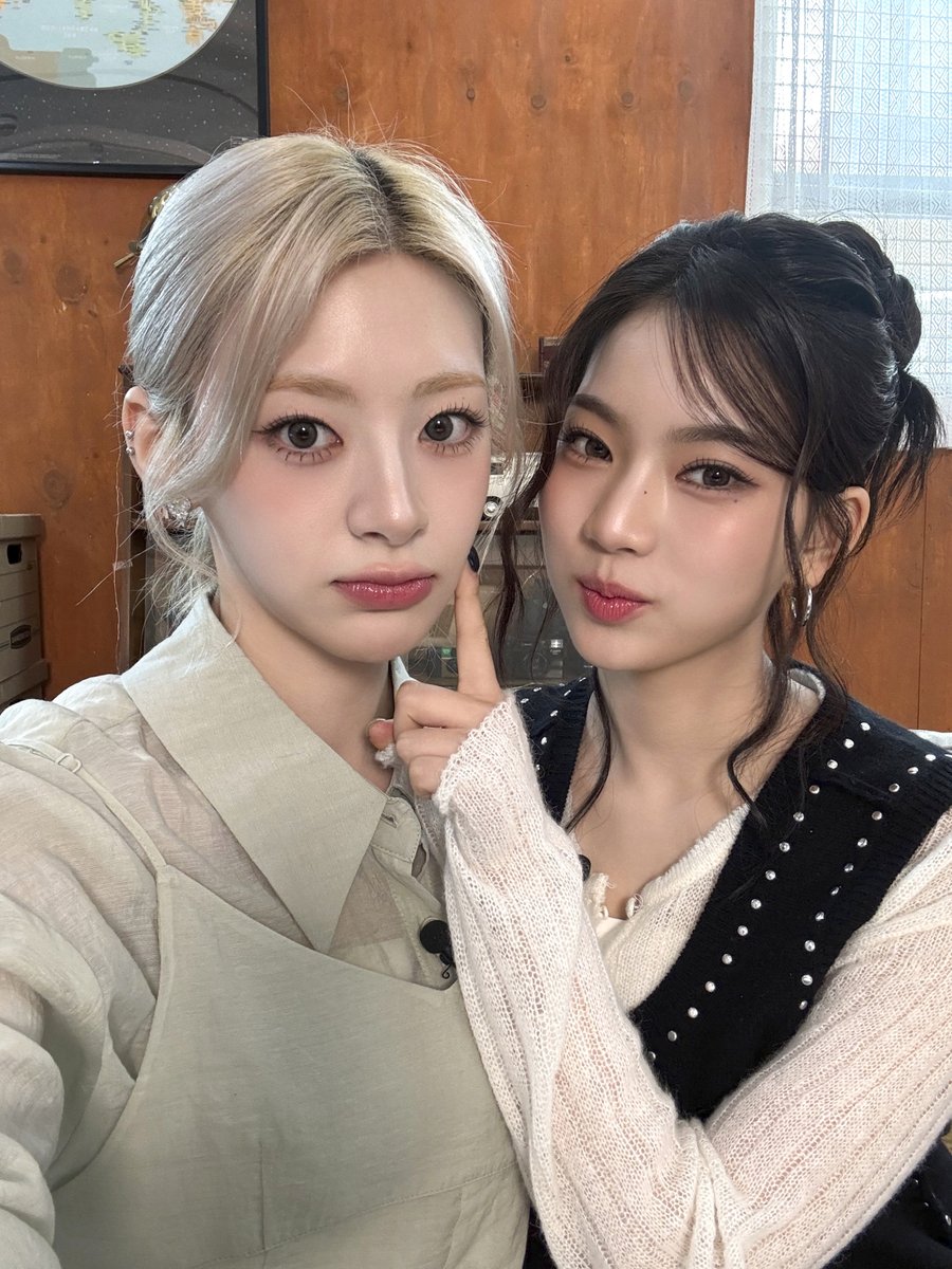 Behind-the-scenes cut of STAYC