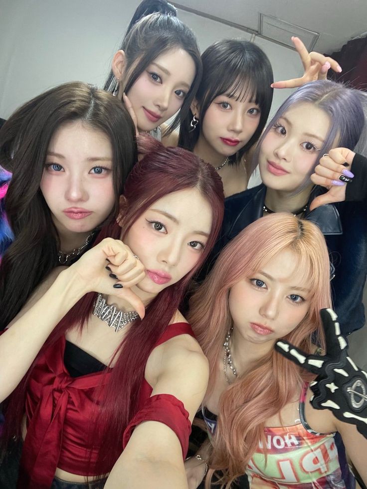 Recent activity shot of PURPLE K!SS