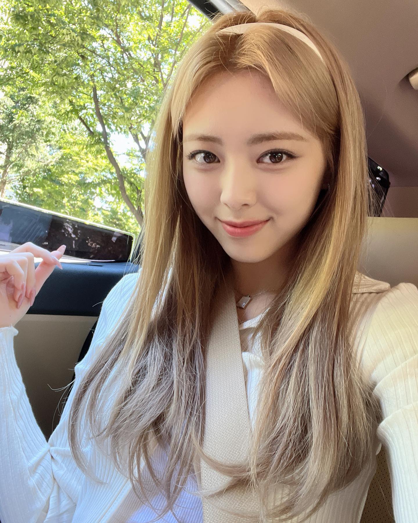 Behind-the-scenes cut of ITZY