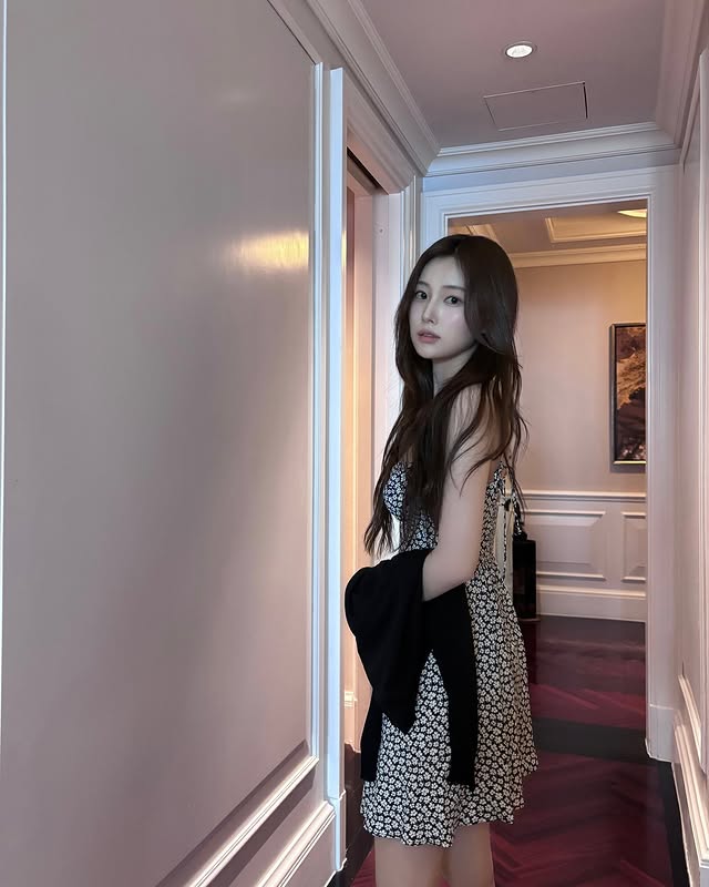 Latest photo of Kang Hyewon