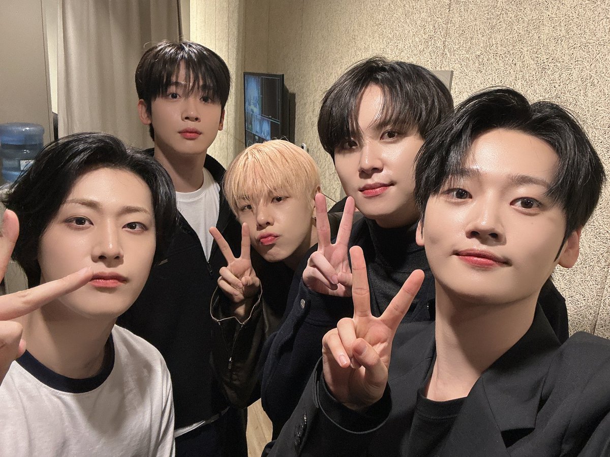 WEiの舞台裏ショット