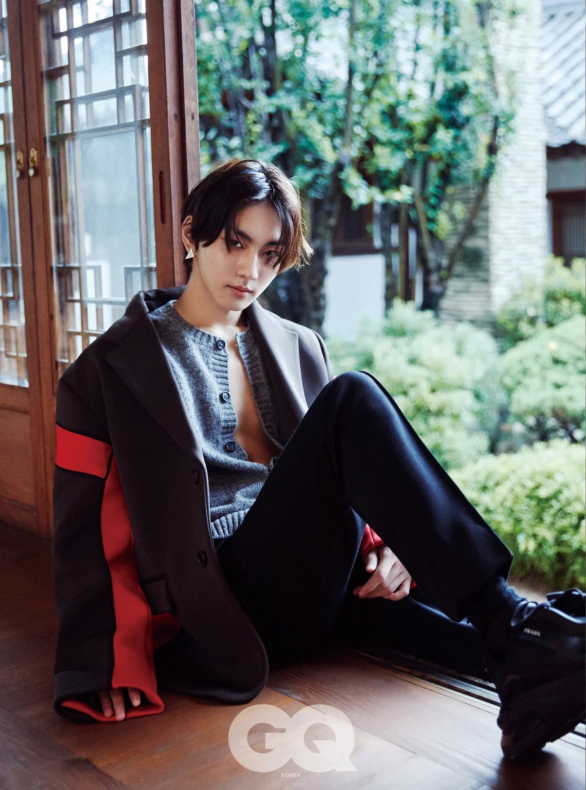 Latest photo of Jungwon (ENHYPEN)