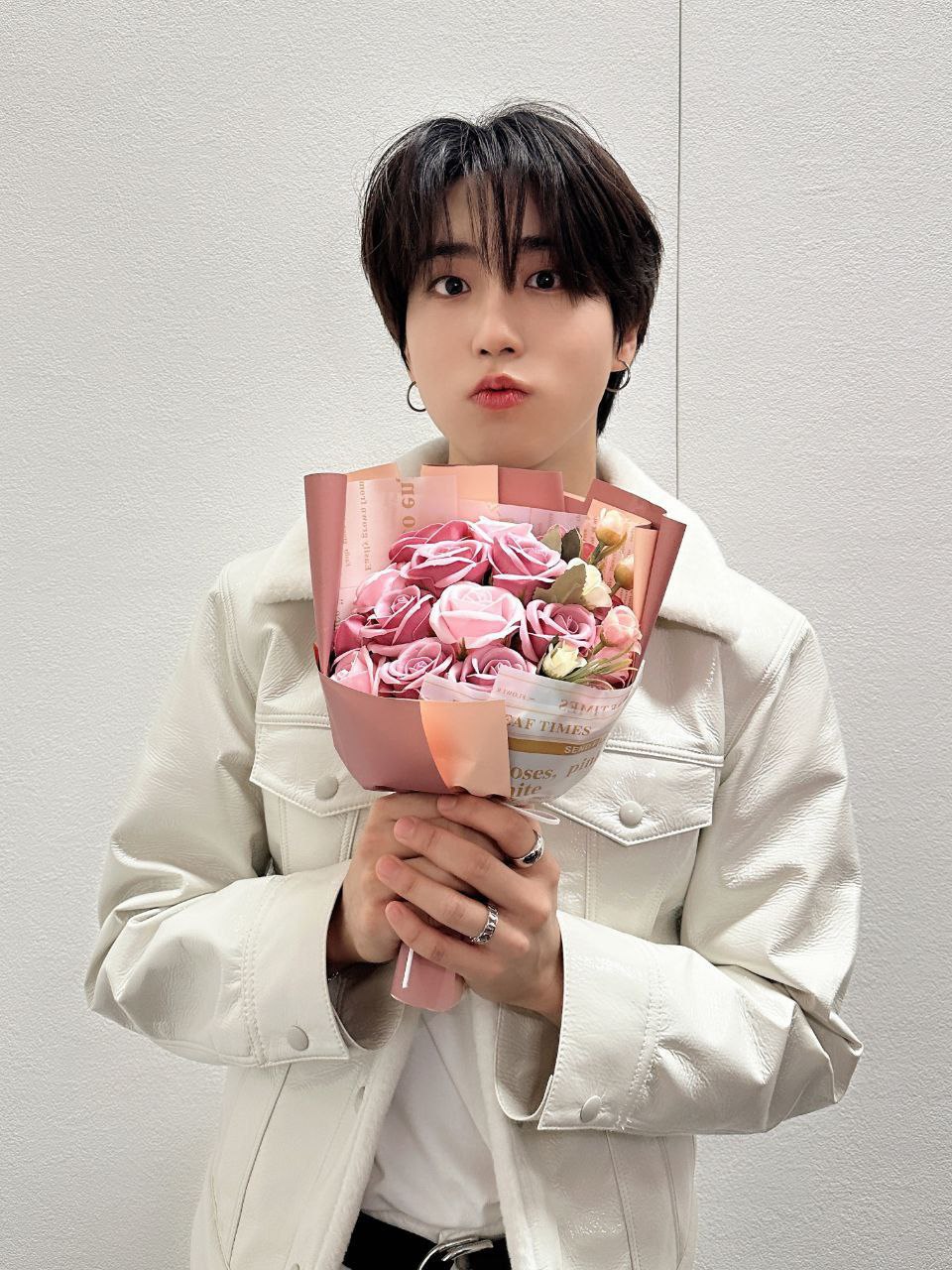 Latest photo of HAN (Stray Kids)