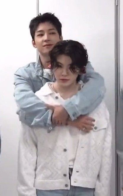 원우 (세븐틴) 최근 활동샷