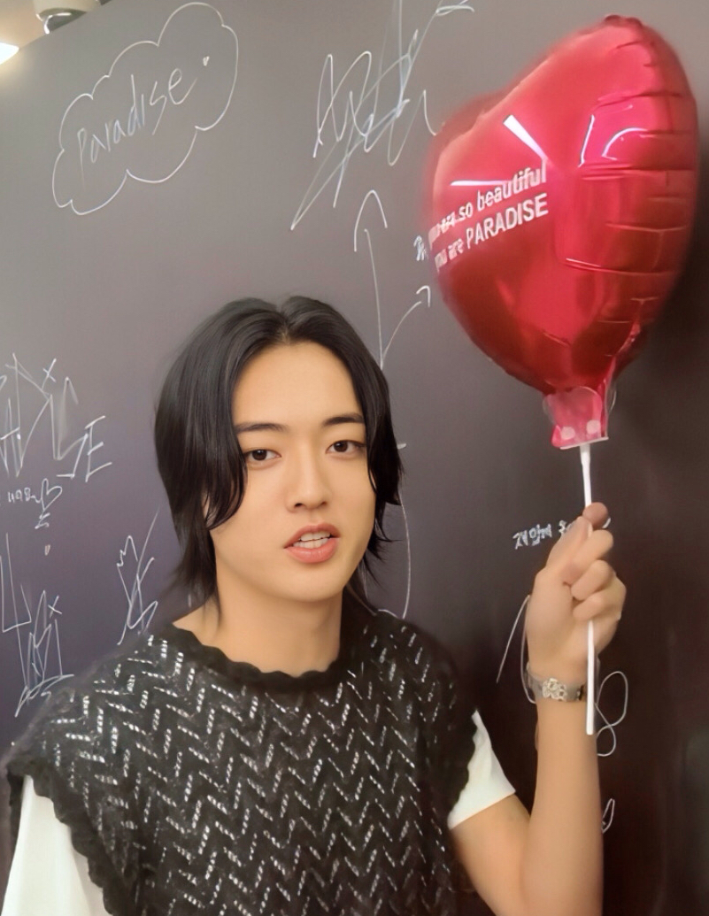 Recent activity shot of Haruto (TREASURE)